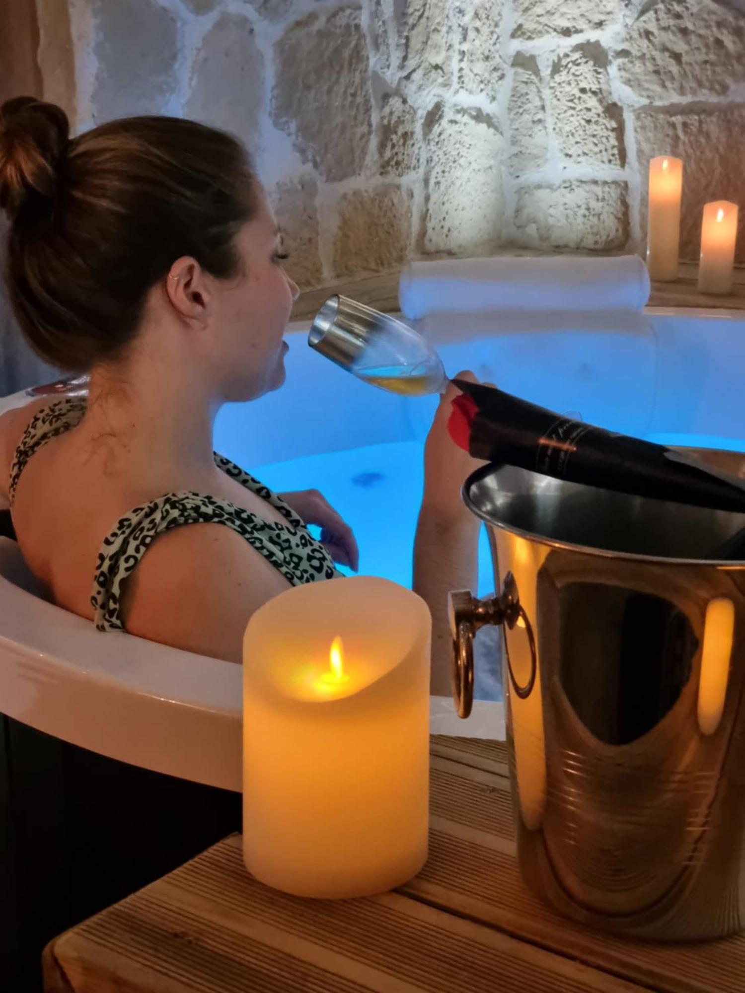 Les Spas De La Mer, Suite & Spa, Love Room, Plein Coeur Du Grau เลอ โกร-ดู-รัว ภายนอก รูปภาพ