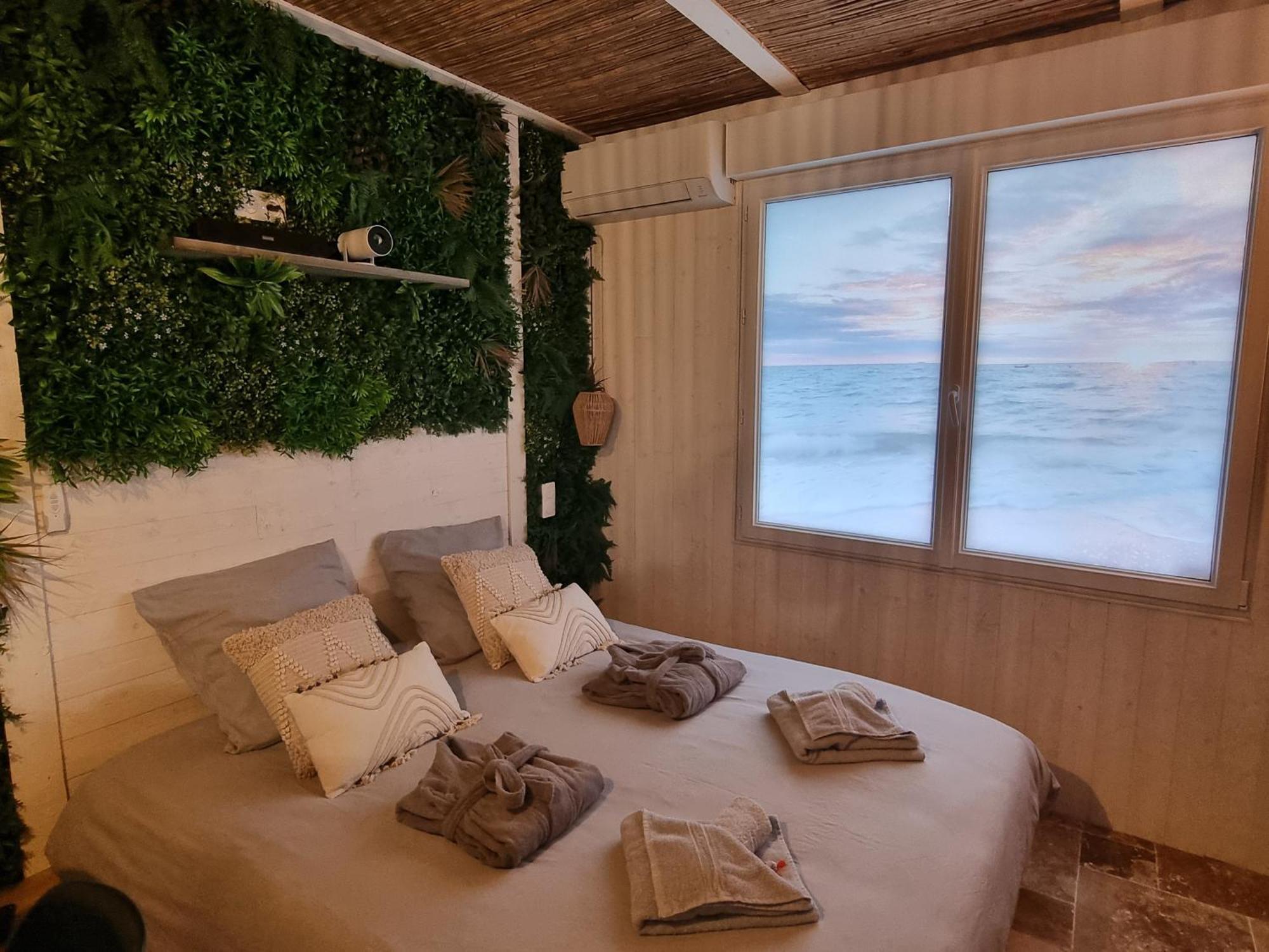 Les Spas De La Mer, Suite & Spa, Love Room, Plein Coeur Du Grau เลอ โกร-ดู-รัว ภายนอก รูปภาพ