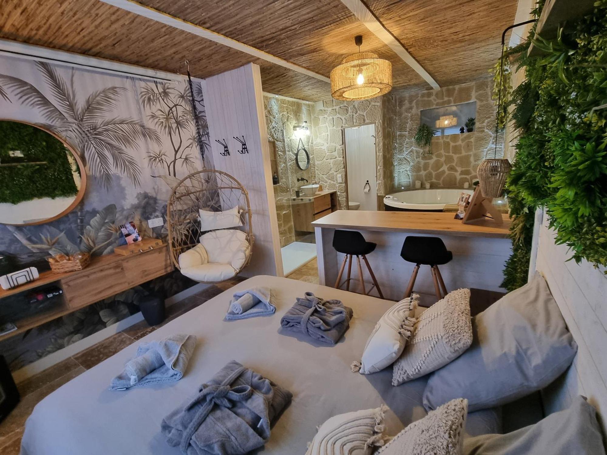 Les Spas De La Mer, Suite & Spa, Love Room, Plein Coeur Du Grau เลอ โกร-ดู-รัว ภายนอก รูปภาพ